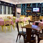 Select Center Auberge de jeunesse Tirana
