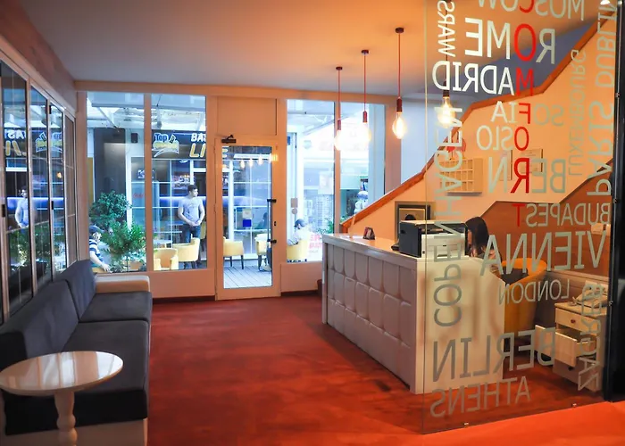 אכסניה Select Center *