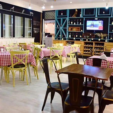 Select Center Auberge de jeunesse Tirana